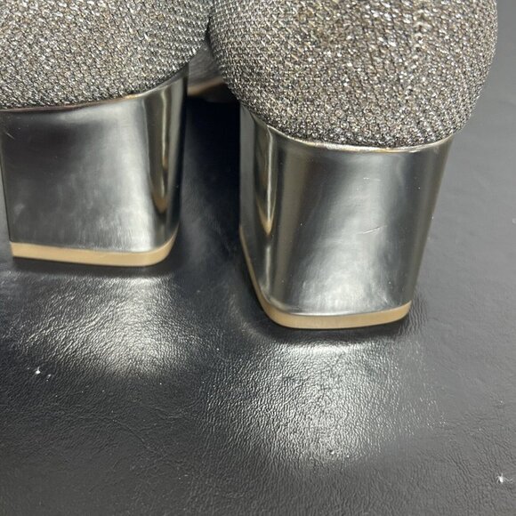 Bandolino Ora Women’s Dress Shiny Heels Pump silver bedazzled size 8.5M - Picture 10 of 11